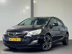 Opel Astra 1.4 Turbo Sport [ NAP navigatie trekhaak ], Voorwielaandrijving, 680 kg, 4 cilinders, Zwart