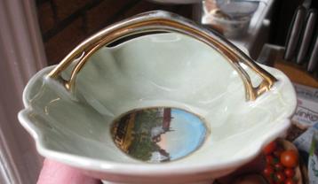 Porseleinen Schaaltje Zuidland Zuid-Holland Jaren 30  beschikbaar voor biedingen