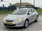 Opel Astra 1.6 Turbo Cosmo Automaat Clima Cruise Park Sensor, Euro 5, 730 kg, Parkeersensor, 4 cilinders