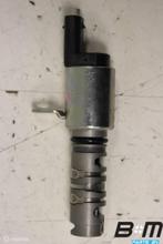 Regelklep nokkenas VW Golf 7 04E906455D, Gebruikt