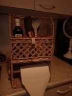 Riviera Maison keukenrol houder met opbergruimte v Rattan de, Ophalen of Verzenden, Zo goed als nieuw