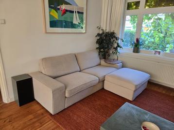 IKEA Kivik 3 zitsbank + Voetenbank |  lichtbeige beschikbaar voor biedingen