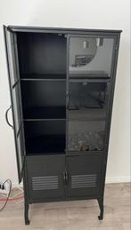 Vitrinekast met glazen deurtjes, Ophalen, Gebruikt