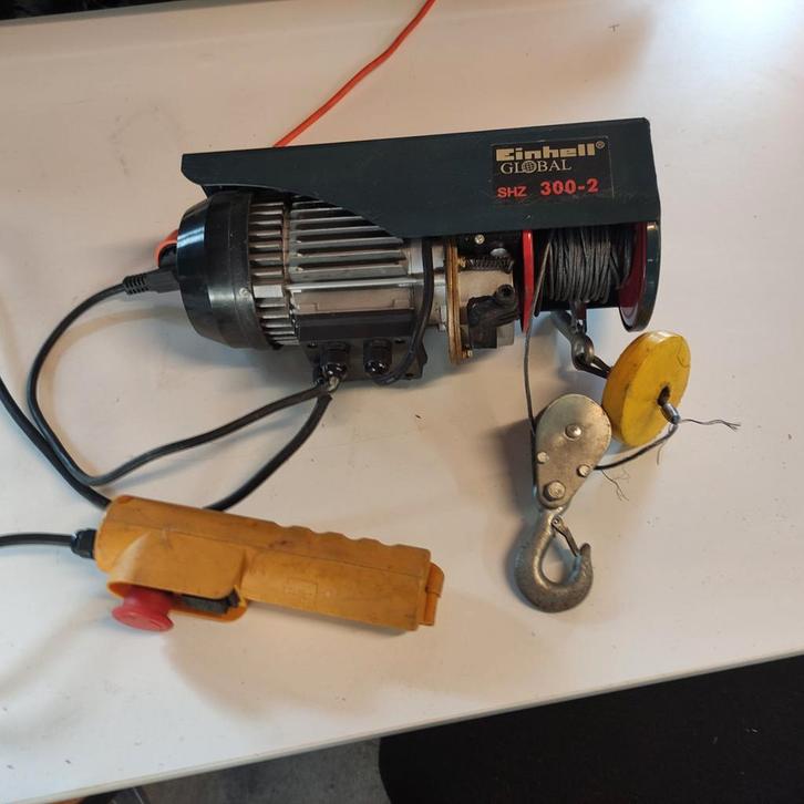 Einhell SHZ 300-2 Elektrische Takel, Doe-het-zelf en Verbouw, Lieren en Takels, Gebruikt, Elektrisch, Ophalen