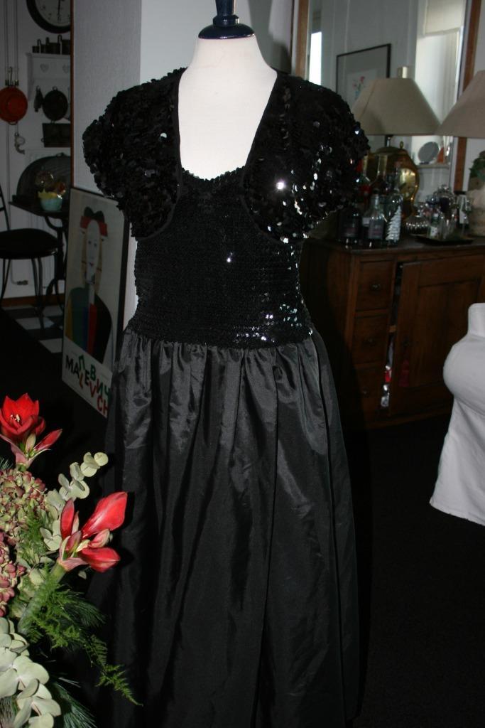 Feestelijke zwarte jurk met Bolero, pailletten, tule maat 36, Kleding | Dames, Jurken, Zo goed als nieuw, Maat 36 (S), Zwart, Onder de knie