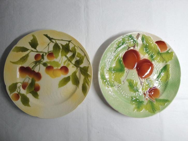 2 antieke majolica bordjes st clement frankrijk, Antiek en Kunst, Antiek | Keramiek en Aardewerk, Ophalen of Verzenden
