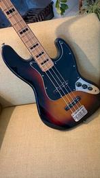 Squier Classic Vibe 70s Jazz Bass - 3-Tone Sunburst, Ophalen, Zo goed als nieuw, Elektrisch