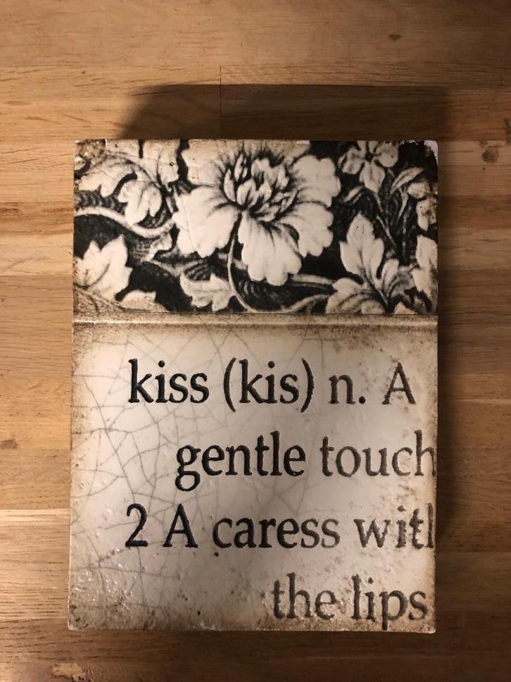 Sid Dickens First Kiss T-285 memory block, Antiek en Kunst, Antiek | Wandborden en Tegels, Ophalen of Verzenden