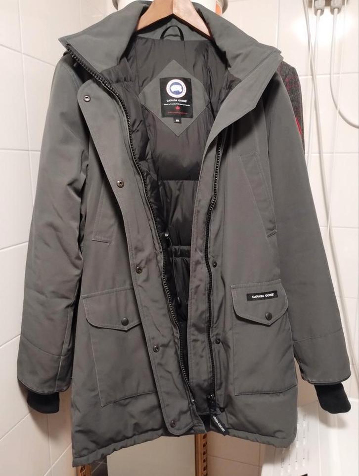 Canada Goose dames parka maat M/M, Kleding | Dames, Jassen | Winter, Zo goed als nieuw, Grijs, Ophalen of Verzenden