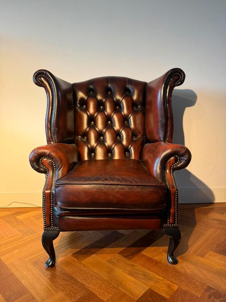 Chesterfield Fauteuil - Antiek Rood - Winchester Furniture, Huis en Inrichting, Fauteuils, Zo goed als nieuw, Leer, 50 tot 75 cm