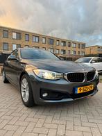 BMW 3-Serie GT 328I Aut8 2014 Grijs, Auto's, BMW, Automaat, Zwart, 4 cilinders, 75 €/maand
