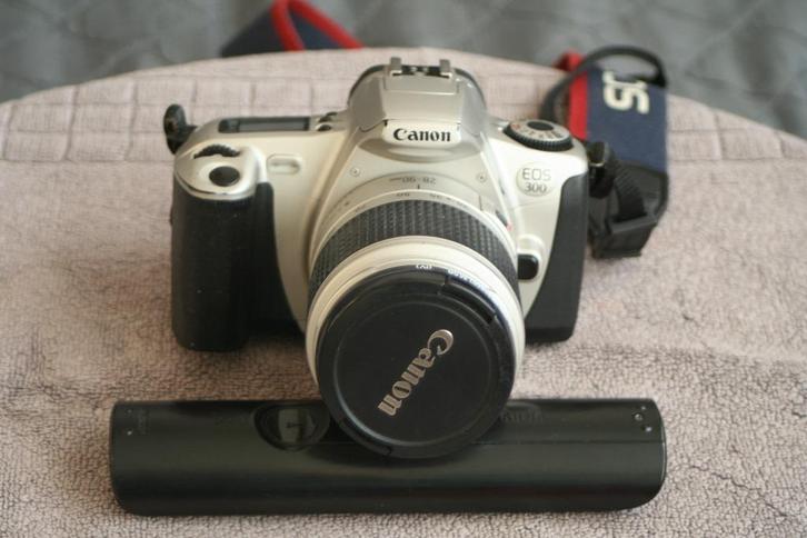 Mooie Canon camera EOS 300 analoog, Audio, Tv en Foto, Fotocamera's Analoog, Gebruikt, Spiegelreflex, Canon, Ophalen of Verzenden