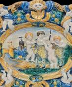 Polychrome ovalen Majolica pavia schotel in reliëfvorm, Antiek en Kunst, Verzenden