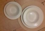Te koop Blokker white basic servies, Huis en Inrichting, Keuken | Servies, Ophalen, Gebruikt, Bord(en), Effen