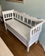 Klepbank met opbergruimte, Ophalen