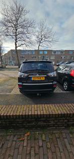 Mitsubishi Outlander 2.0 MPI 2WD CVT 2011 Zwart, Outlander, Zwart, 4 cilinders, Leder en Stof