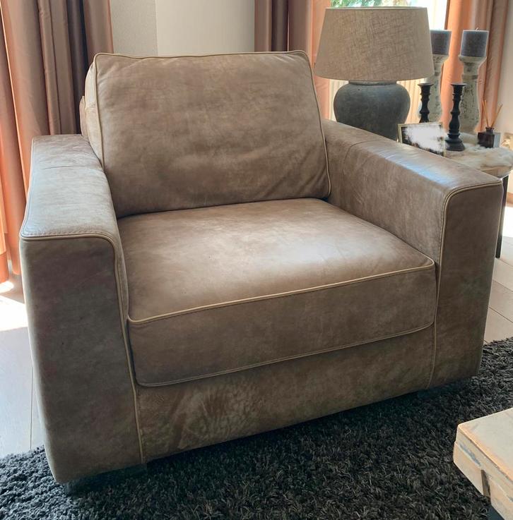 Lederen fauteuil, 1,5 zit. Loveseat als nieuw, Huis en Inrichting, Banken | Sofa's en Chaises Longues, Zo goed als nieuw, Eenpersoons