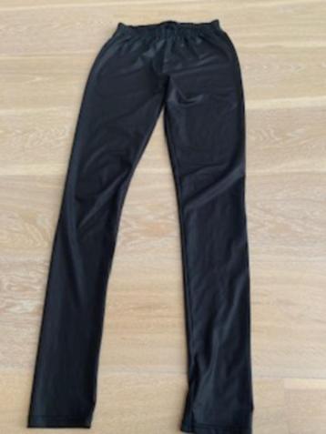 Zwarte legging van Europa Kids mt. 152/158 beschikbaar voor biedingen
