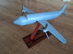 Dakota DC3 op staandaard., Verzamelen, Luchtvaart en Vliegtuigspotten, Ophalen of Verzenden, Gebruikt, Schaalmodel