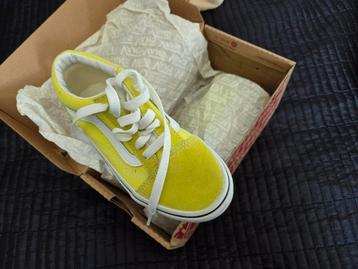 Nieuw Vans 30, suede beschikbaar voor biedingen