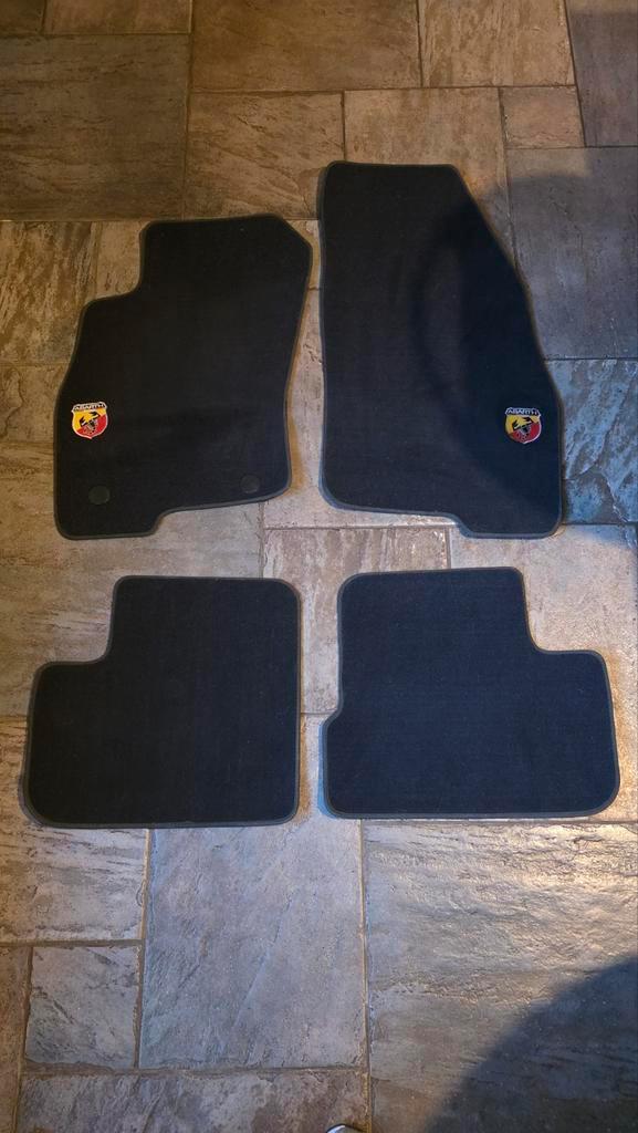 Abarth Accessoires Pakket - Complete Set, Auto diversen, Automatten, Zo goed als nieuw, Ophalen of Verzenden