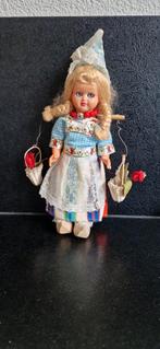 Oude Klederdracht Pop, Ophalen of Verzenden