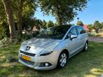 Peugeot 5008 1.6 VTI 7PL 2011, Voorwielaandrijving, Stof, Zwart, 4 cilinders