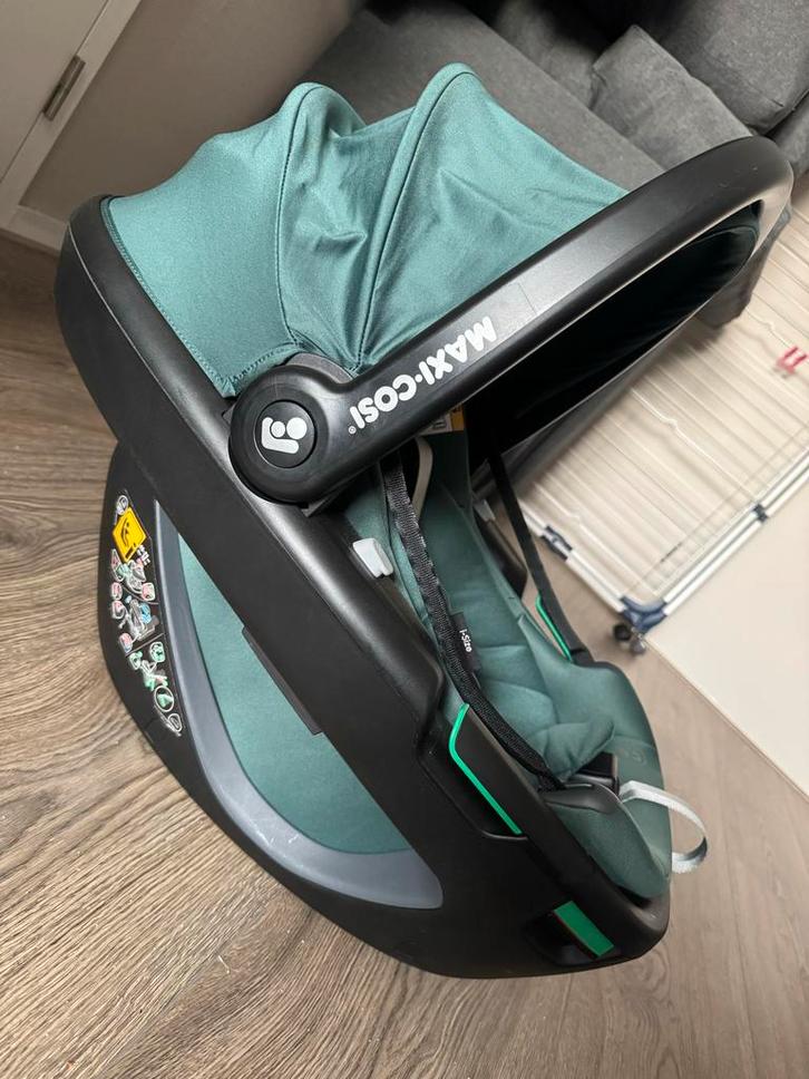 Maxi Cosi 360 Coral + FamilyFix 360 Base - Zo Goed Als Nieuw, Kinderen en Baby's, Autostoeltjes, Zo goed als nieuw, Maxi-Cosi