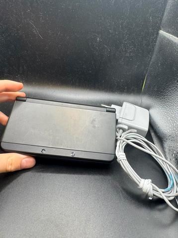 New 3ds  beschikbaar voor biedingen
