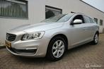 Volvo V60 1.6 D2 AIRCO-ECC/NAVIGATIE/TREKHAAK/PDC/LMV, Euro 5, Gebruikt, 1435 kg, 1560 cc