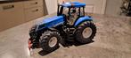 new holland 8.390, Ophalen, Zo goed als nieuw, Tractor of Landbouw, SIKU