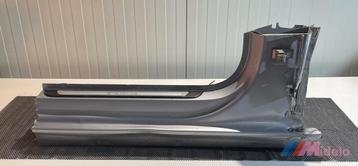 AUDI A3 DORPEL RECHTS VOOR 5Q0802307 beschikbaar voor biedingen