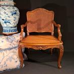 Antieke Franse stoel, Ophalen