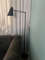 Zwarte vloerlamp - stijlvol & modern, Ophalen, Zo goed als nieuw, Metaal, 150 tot 200 cm
