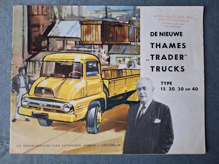 Brochure THAMES TRADER TRUCKS - 1957 NL, Boeken, Auto's | Folders en Tijdschriften, Gelezen, Overige merken, Verzenden