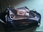 Under armor tas. ( XL ), Ophalen, Zo goed als nieuw, 30 cm of meer