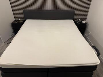 Topper matras 180x200 - Traagschuim - Vlekvrij! beschikbaar voor biedingen