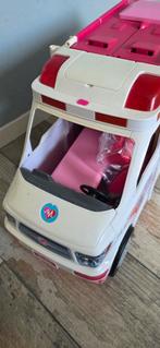 Barbie Ambulance - Speelgoed Voertuig, Kinderen en Baby's, Speelgoed | Speelgoedvoertuigen, Ophalen, Gebruikt