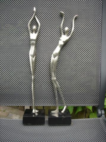 Yoga sculptuur, vrouw yoga pose figuur- naakte vrouw beelden beschikbaar voor biedingen