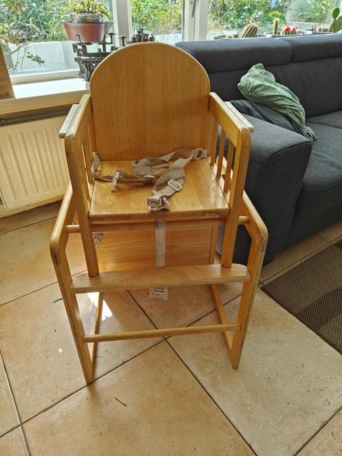 Kinderstoel GRATIS, Kinderen en Baby's, Kinderstoelen, Gebruikt, Overige typen, Afneembaar eetblad, Gordel(s), Ophalen
