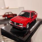 Alfasud TI rood 1974 1:43 in blisterverpakking., Ophalen of Verzenden, Nieuw, Auto, Overige merken