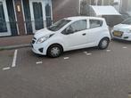 Spark Bifuel 1jr apk. Extreem weinig km., Auto's, Chevrolet, Euro 5, 4 cilinders, Wit, Origineel Nederlands