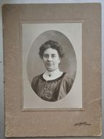 grote kabinetfoto vrouw Arnhem 1910s, Verzamelen, Gebruikt, Foto, Voor 1940, Verzenden