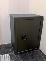 Kluis met elektrisch codeslot., Huis en Inrichting, Ophalen, Gebruikt, Brandkast