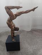 Bronzen beeld Turnende man in handstand (Veronese Design), Antiek en Kunst, Kunst | Beelden en Houtsnijwerken, Ophalen of Verzenden