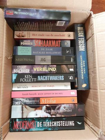 PAKKET   BOEKEN   beschikbaar voor biedingen