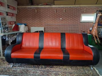 Vintage bank 60er jaren stijl beschikbaar voor biedingen