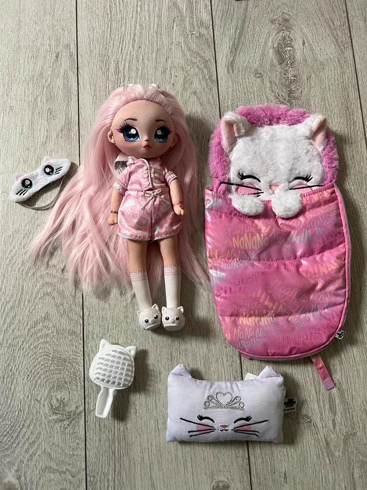 Na Na Na Surprise Poppenset, Kinderen en Baby's, Speelgoed | Poppen, Zo goed als nieuw, Overige typen, Ophalen of Verzenden