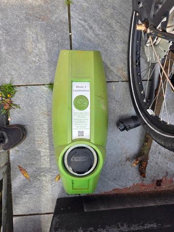 Elektrische Laadpaal - Dok beschikbaar voor biedingen