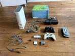 Xbox 360 (originele model, 2008) + hardware + 15 games, Spelcomputers en Games, Spelcomputers | Xbox 360, Met 2 controllers, Ophalen of Verzenden